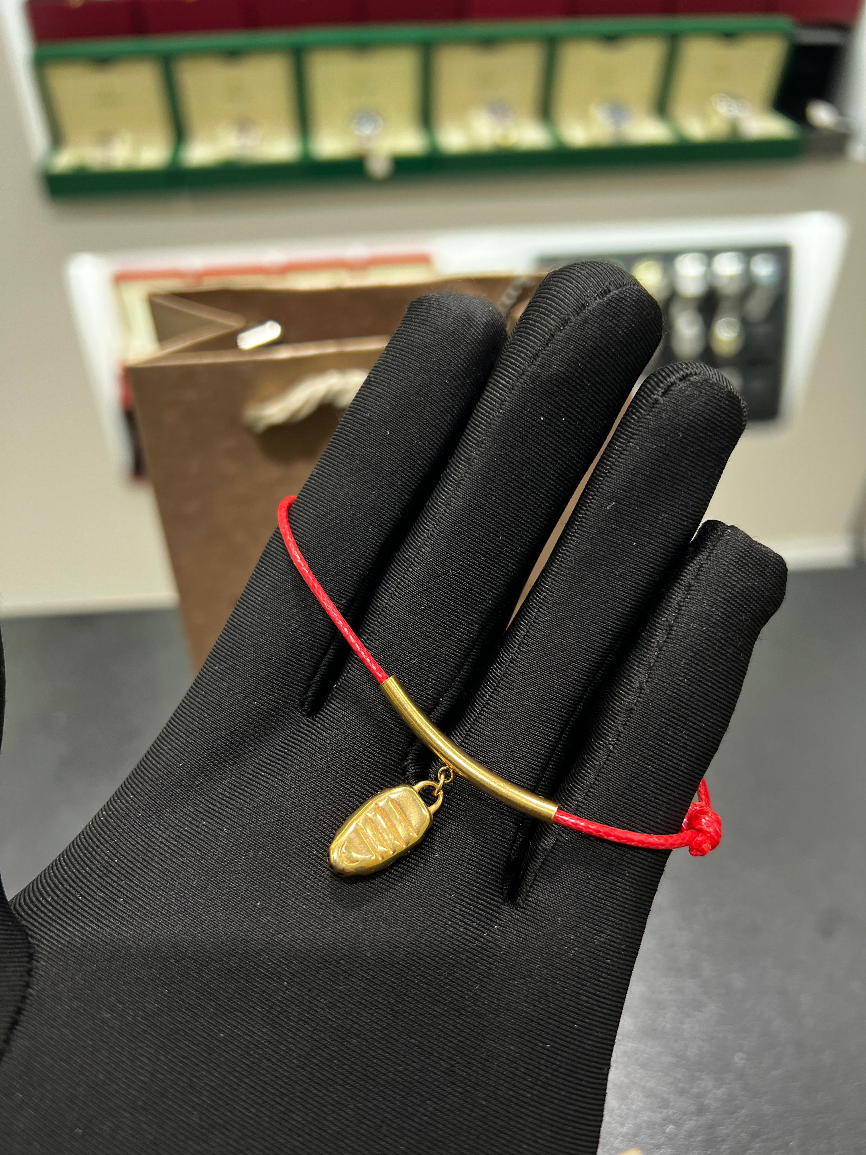 BULGARĮ RED THREAD BRACELET