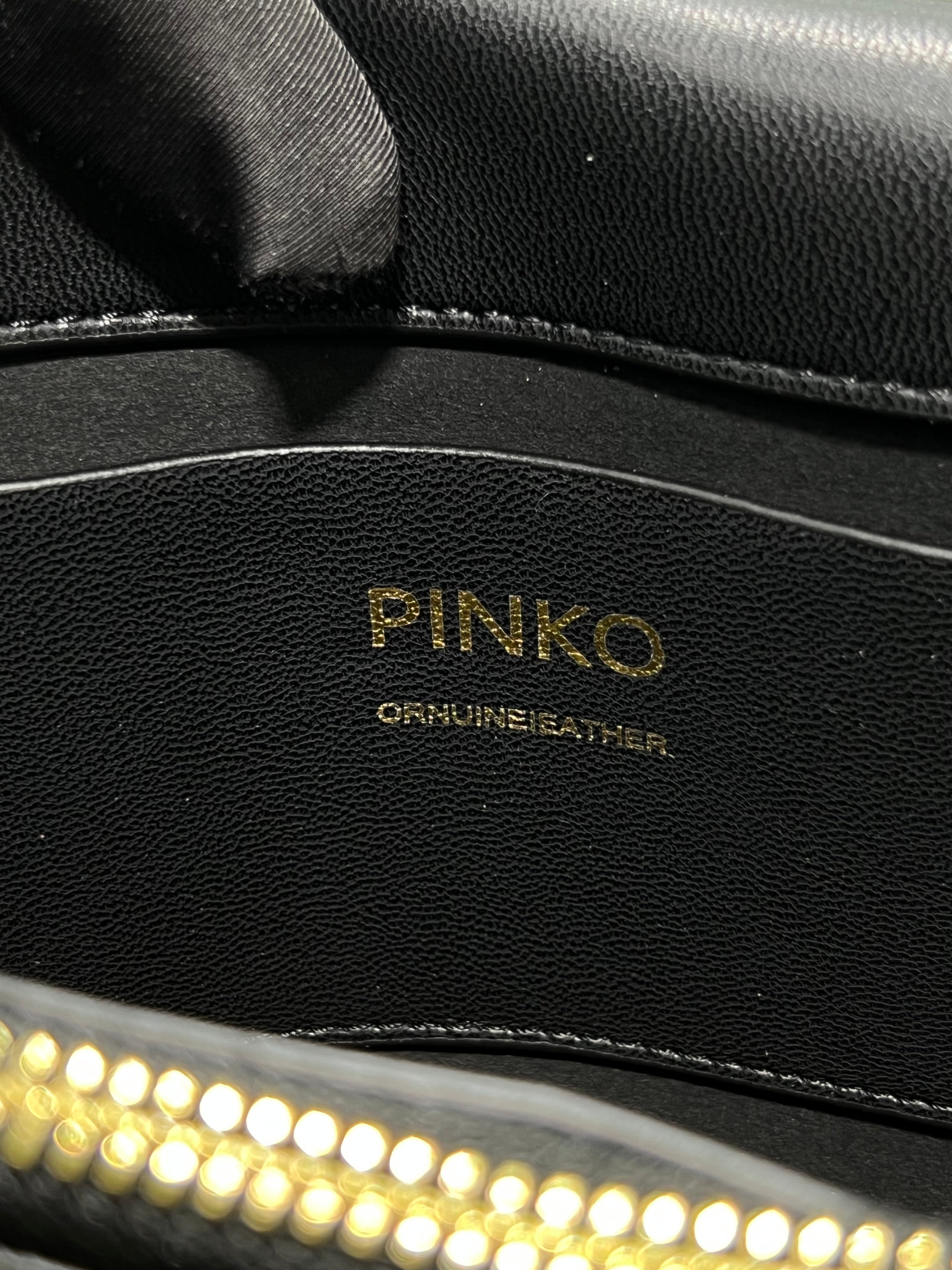 PINKŌ CLASSIC LOVE BAG ONE CHEVRON