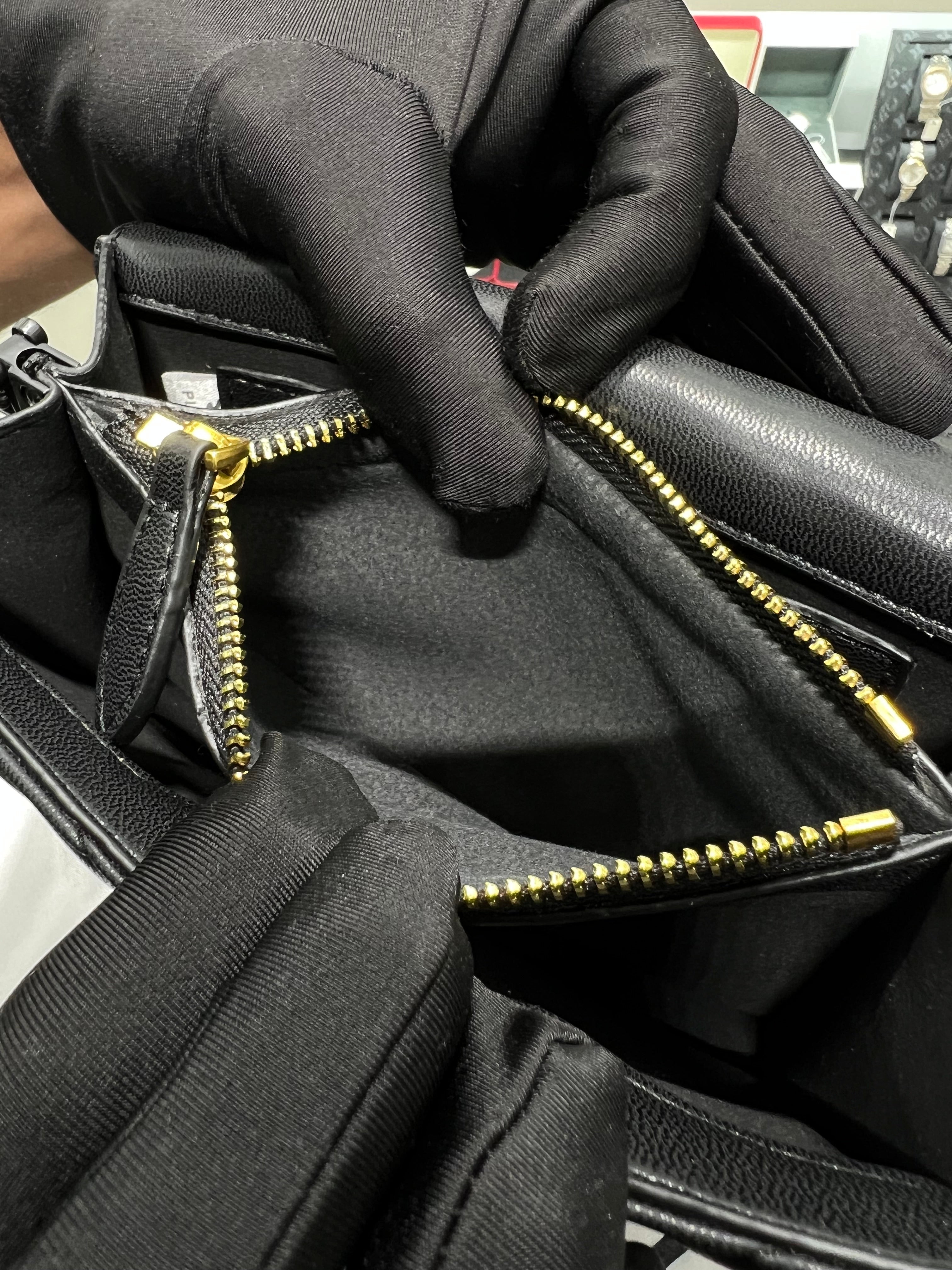 PINKŌ MINI LOVE BAG CLICK CHEVRON COLOUR BLOCK