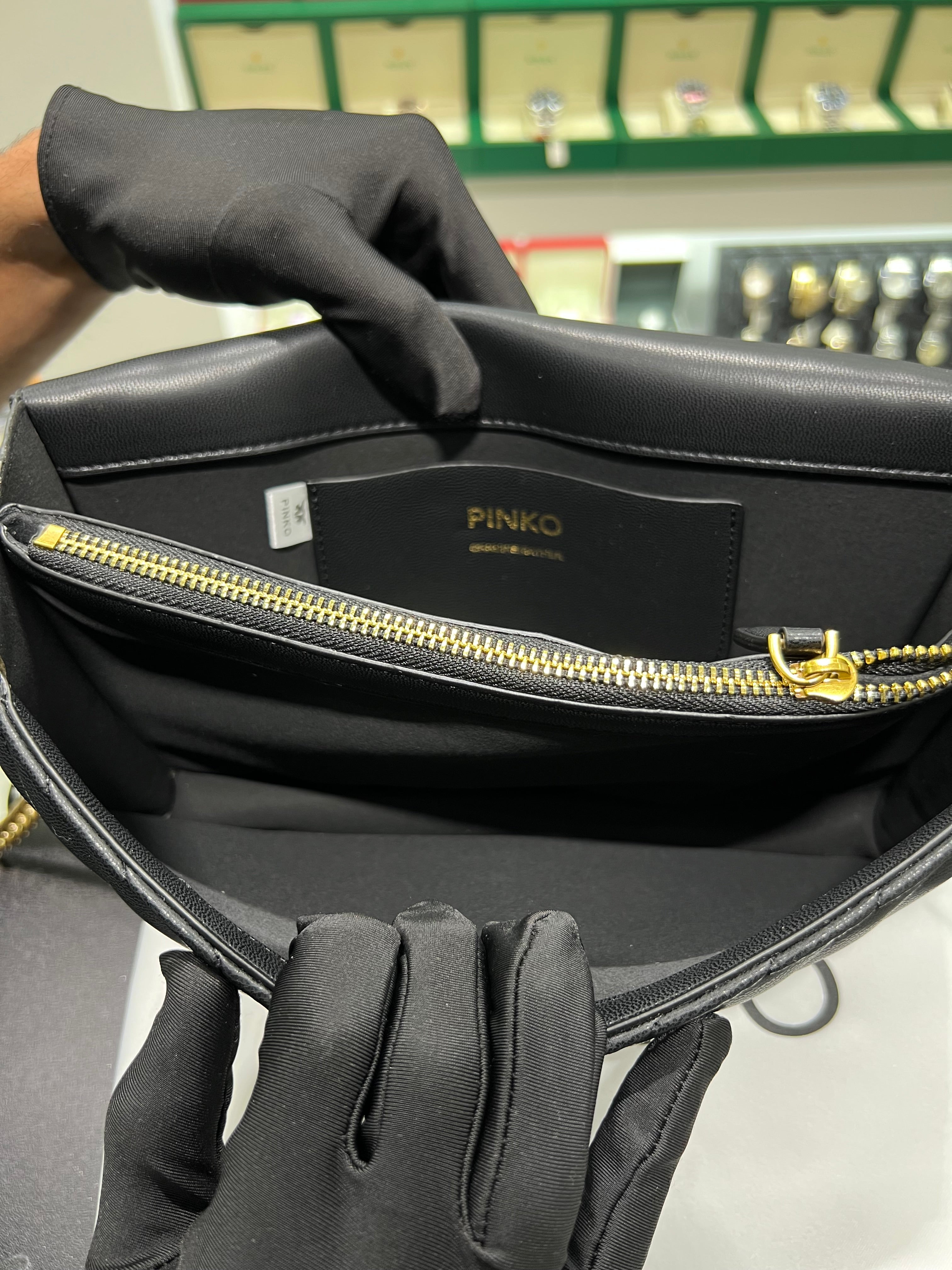 PINKŌ CLASSIC LOVE BAG ONE CHEVRON